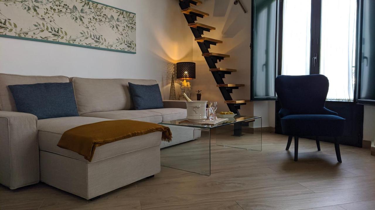 Apartament Casa Mora Triana Sewilla Zewnętrze zdjęcie