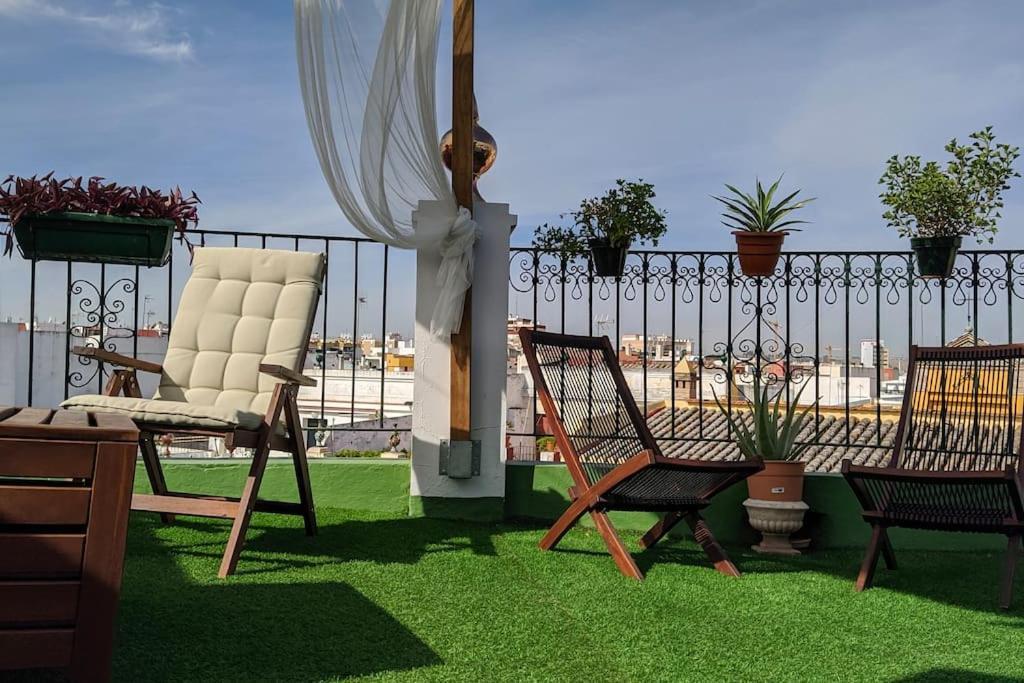 Apartament Casa Mora Triana Sewilla Zewnętrze zdjęcie