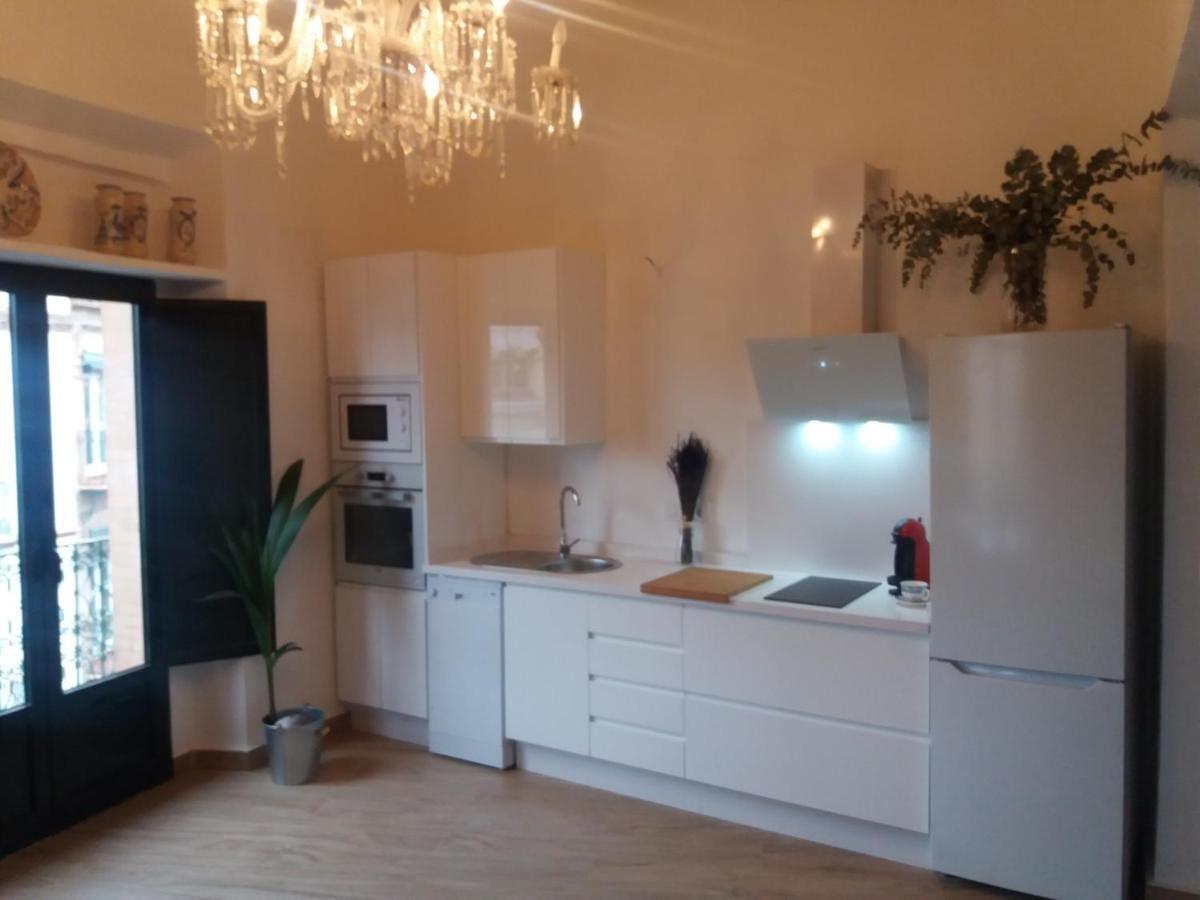 Apartament Casa Mora Triana Sewilla Zewnętrze zdjęcie